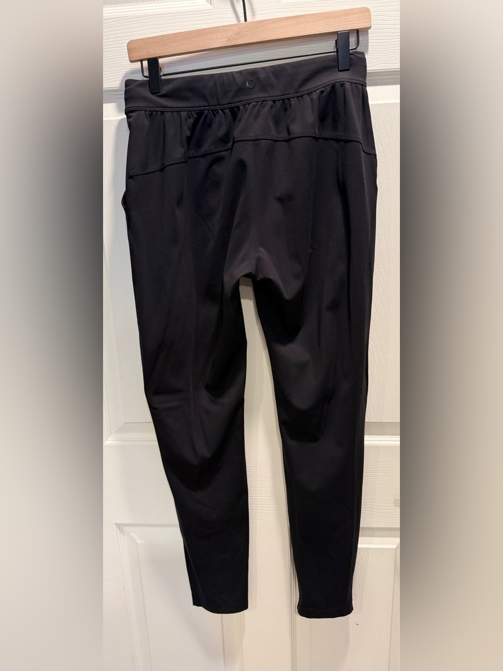 lululemon Black Drawstring Slim Fit Athletic Pants Women’s Size 6 Gummy Logo - Picture 7 of 11